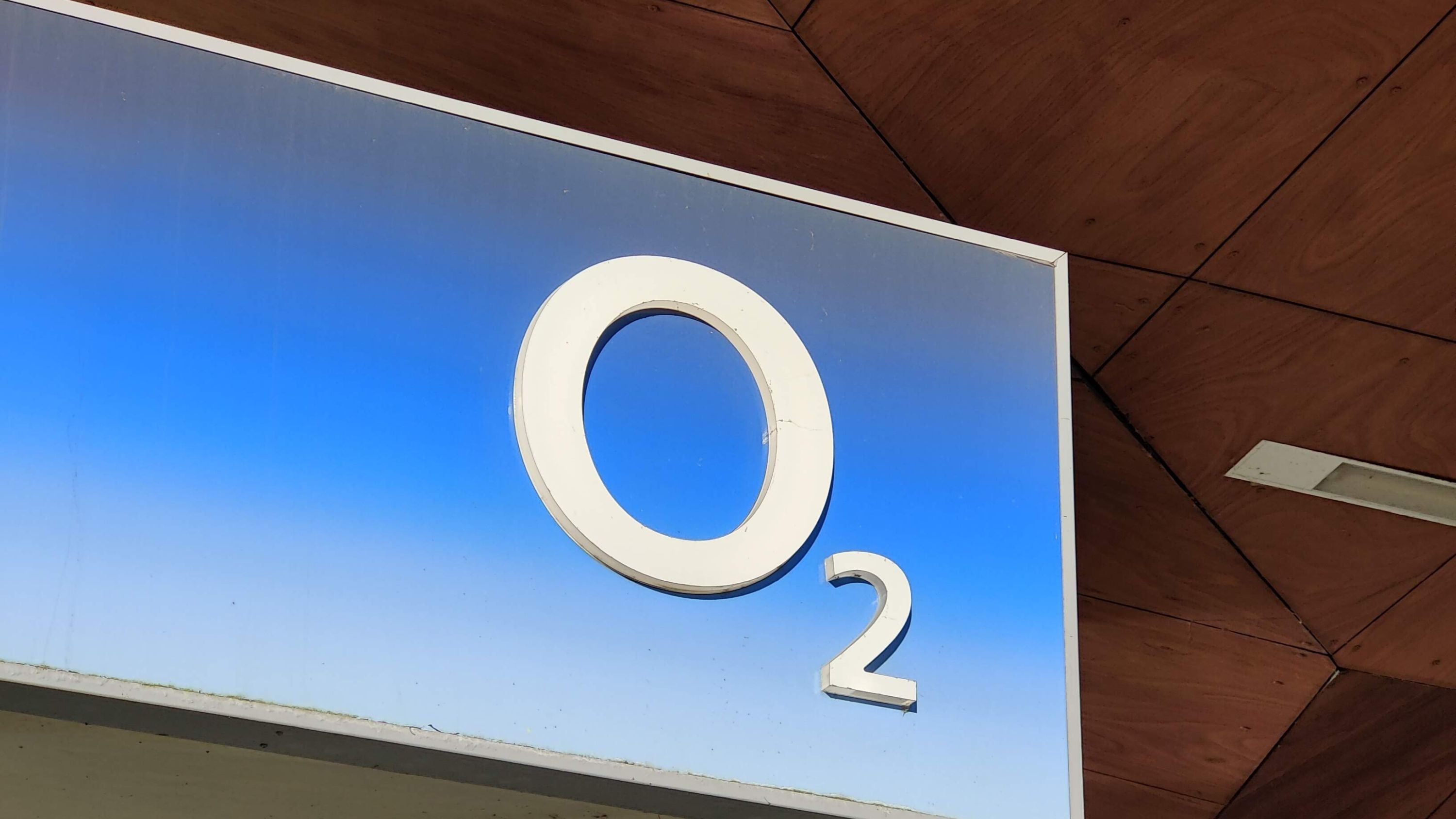 O2 startet neue Kombitarife: Für wen sich der Wechsel lohnt