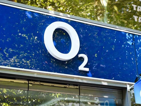 O2-Logo vor einem O2-Laden