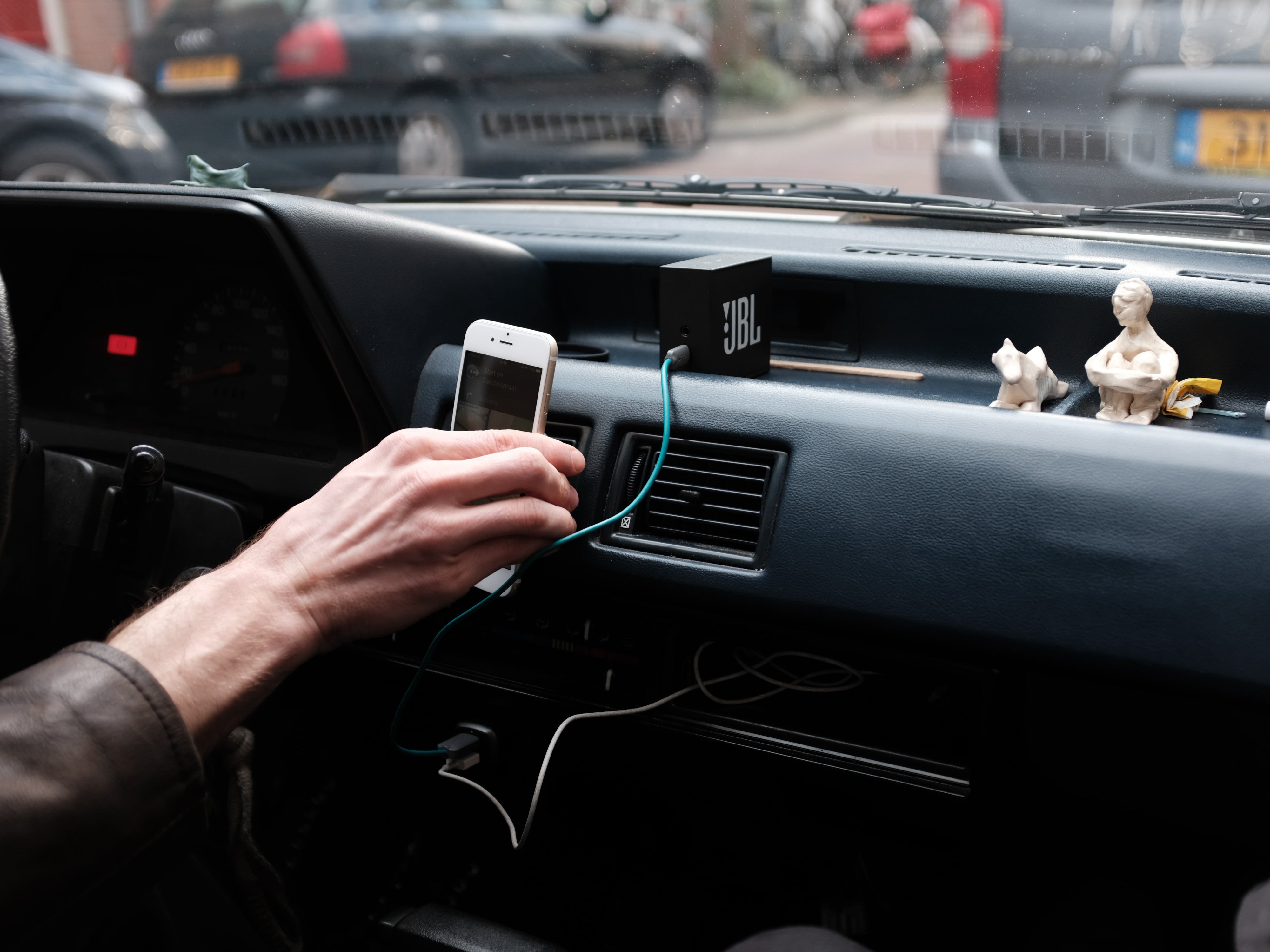 #Auto smart machen: Diese Gadgets und Tipps helfen dir beim Nach- oder Umrüsten