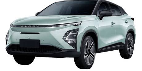 omoda-5-bevseitlich-vorn-tuerkis