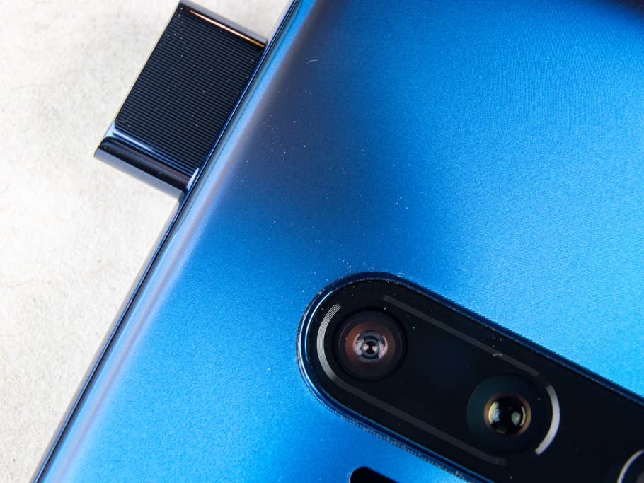 Pop-Up-Kamera des OnePlus 7T Pro im Test