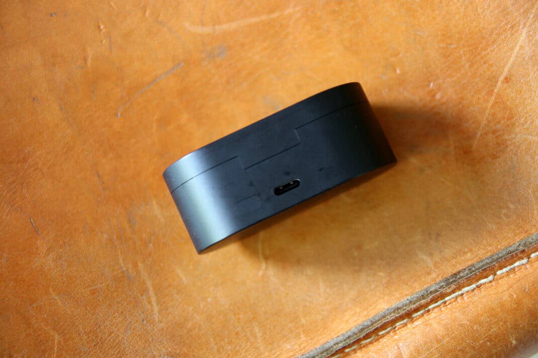 Die USB-C-Ladebuchse der OnePlus Nord Buds