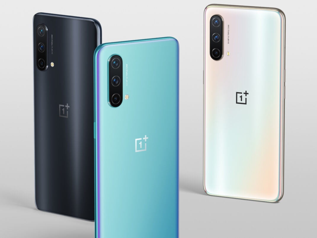 Das OnePlus Nord CE 5G gibt es in drei Farben.