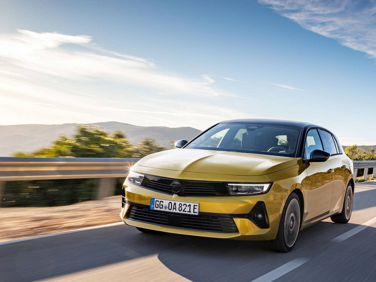 Opel Astra Plug In Hybrid Kaufen Neuer Opel Astra als Plug-in-Hybrid: Jetzt stehen die Preise fest
