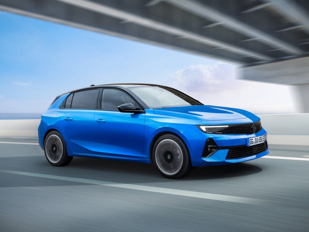 #Opel teurer als Tesla: Dieses E-Auto soll dem VW ID.3 Konkurrenz machen
