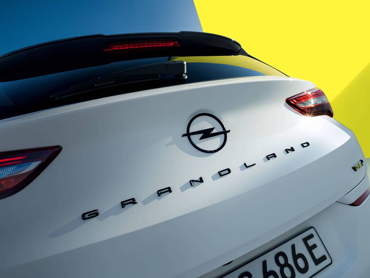 Heck des Opel Grandland GSe