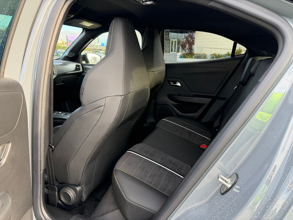 Rückbank im Opel Mokka GSE