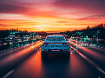 Autonomes Auto auf der Autobahn.