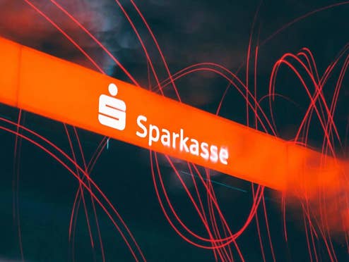 Opfer Sparkassen-Kunde: Jahrzehntelang freundlich abgezockt