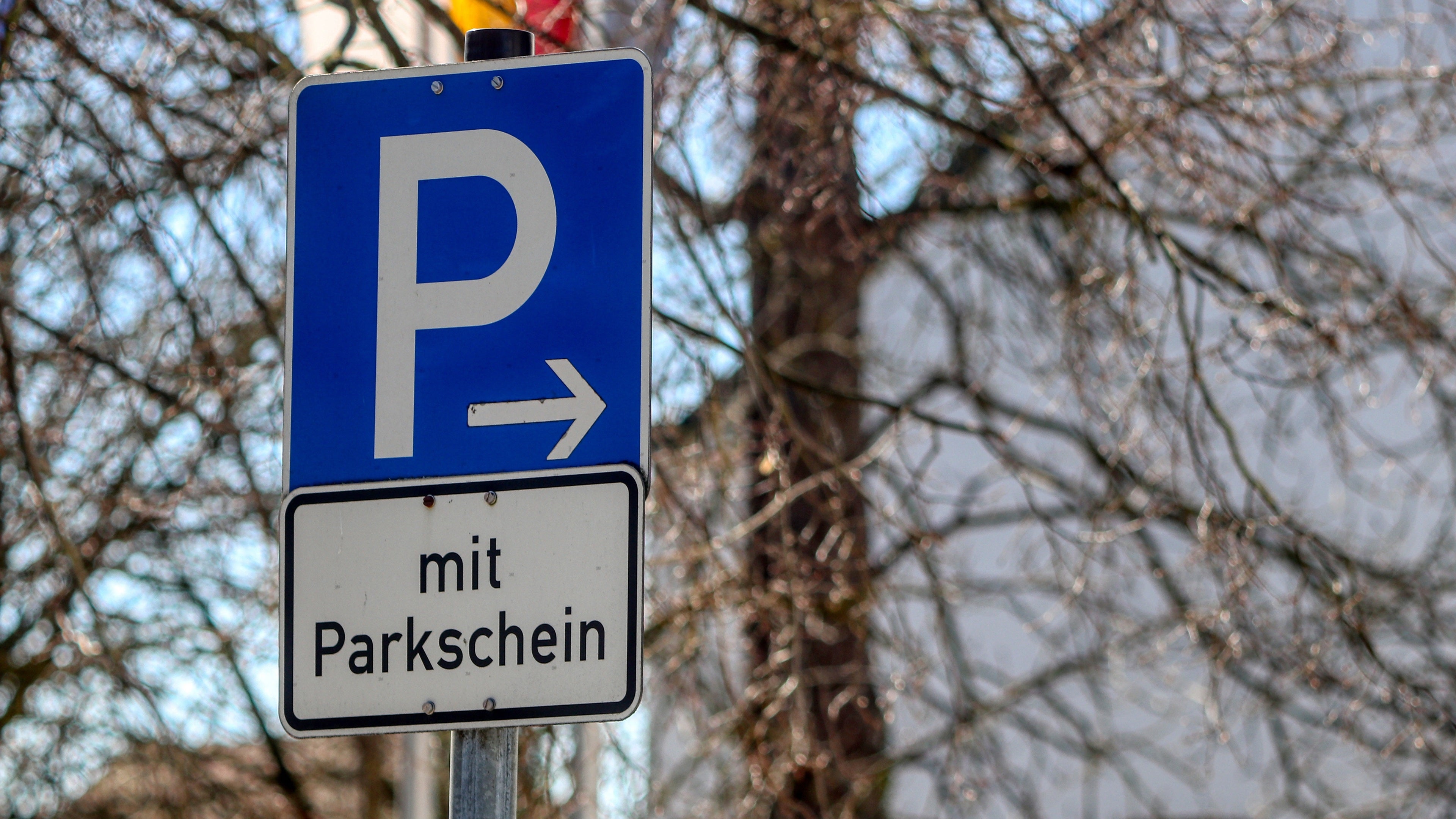 Ab-sofort-Wer-zu-lange-parkt-zahlt-exorbitante-Strafen