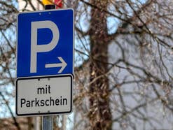 Parkplatz-Schild