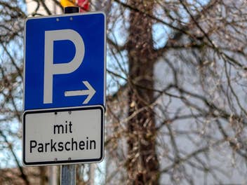 Parkplatz-Schild
