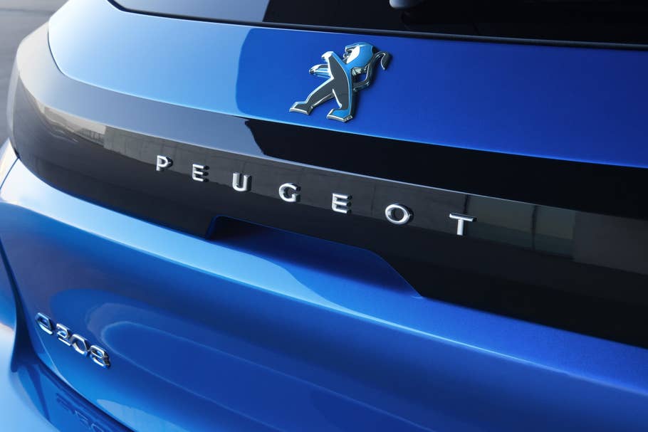 Peugeot e-208