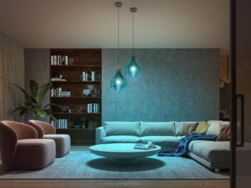 Philips Hue Beleuchtung in einem Wohnzimmer