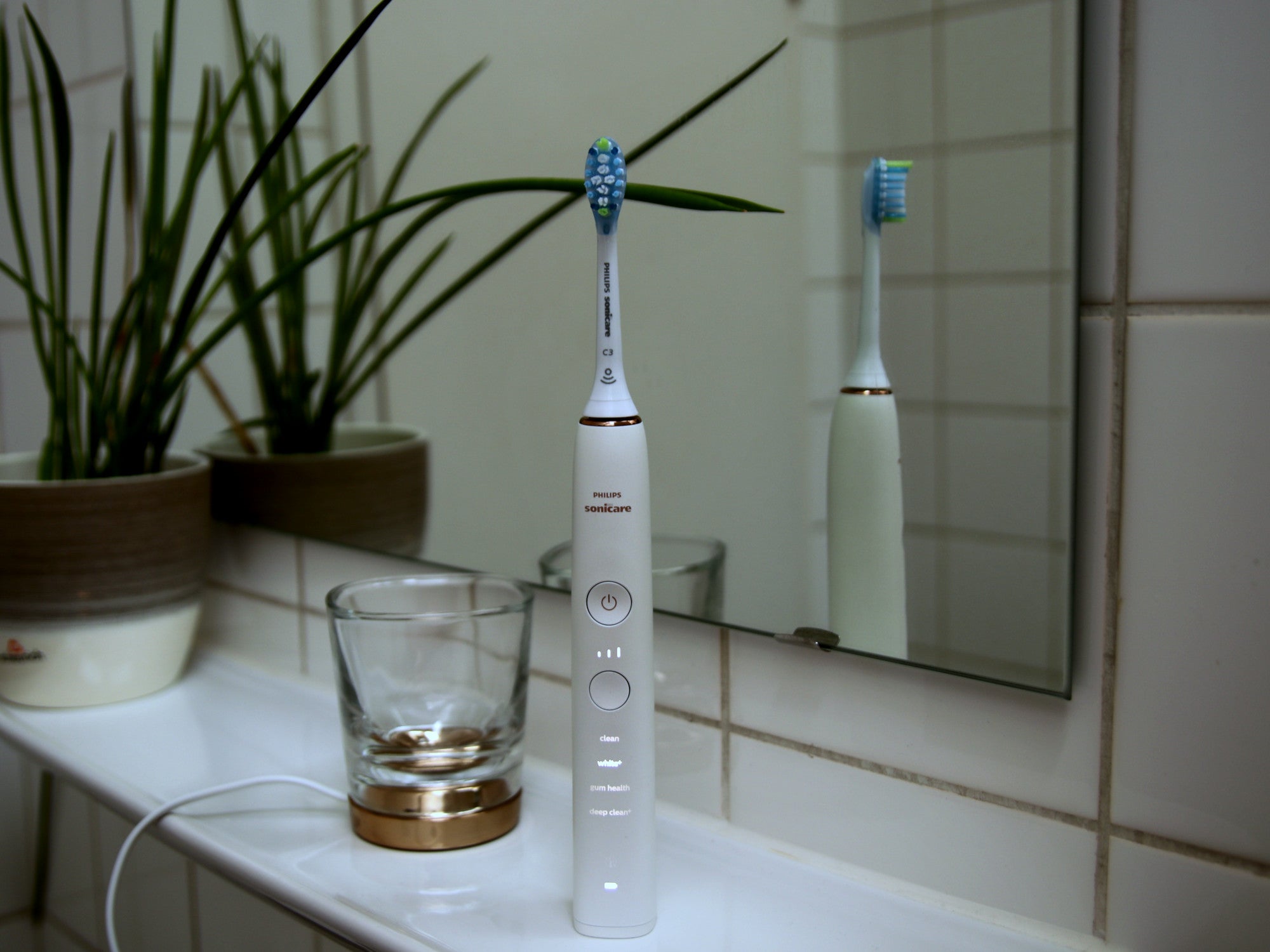 #Sonicare DiamondClean 9000: Das kann die Top-Zahnbürste von Philips wirklich