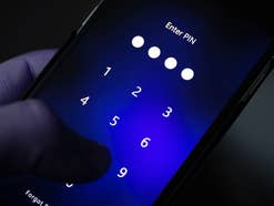 PIN-Eingabe auf einem Smartphone