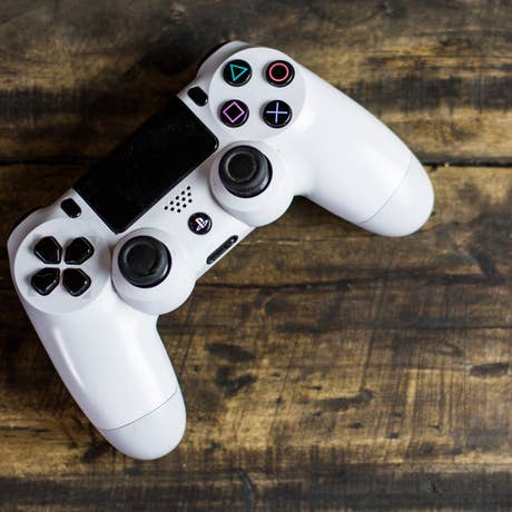 Sony PlayStation 4 (1TB) Datenblatt | alle technischen Daten