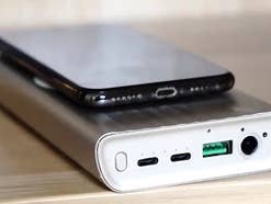Powerbank mit versteckter Kamera