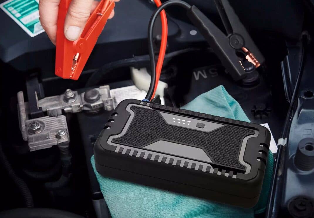 Powerbank mit Starthilfefunktion