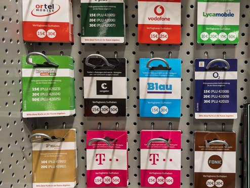 Den besten Prepaid-Handytarif finden Prepaid Auflade-Karten von verschiedenen Anbietern wie Vodafone, Telekom und klarmobil