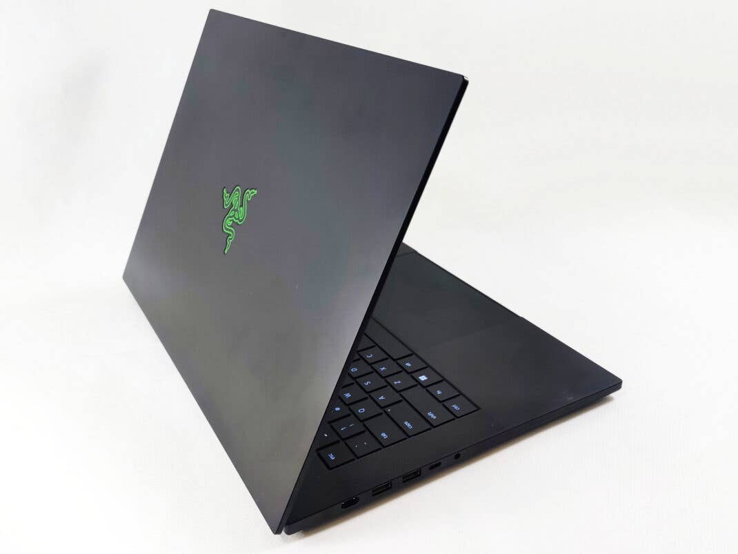 Razer Blade 16: Deckel