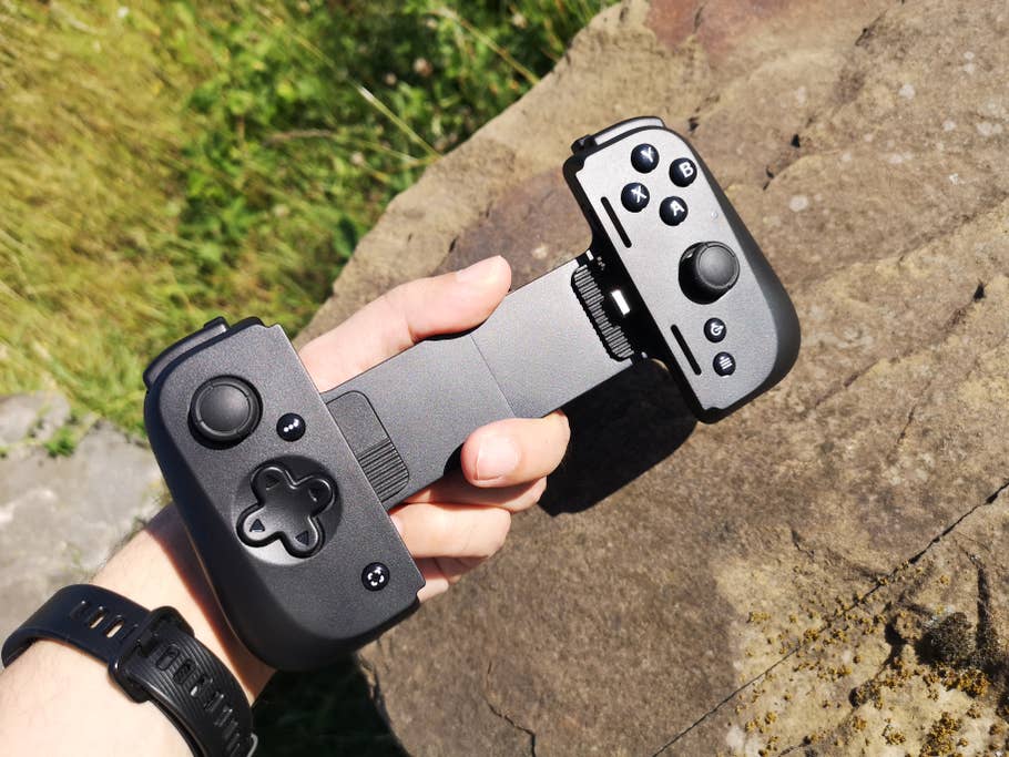 Mobile-Gaming-Controller