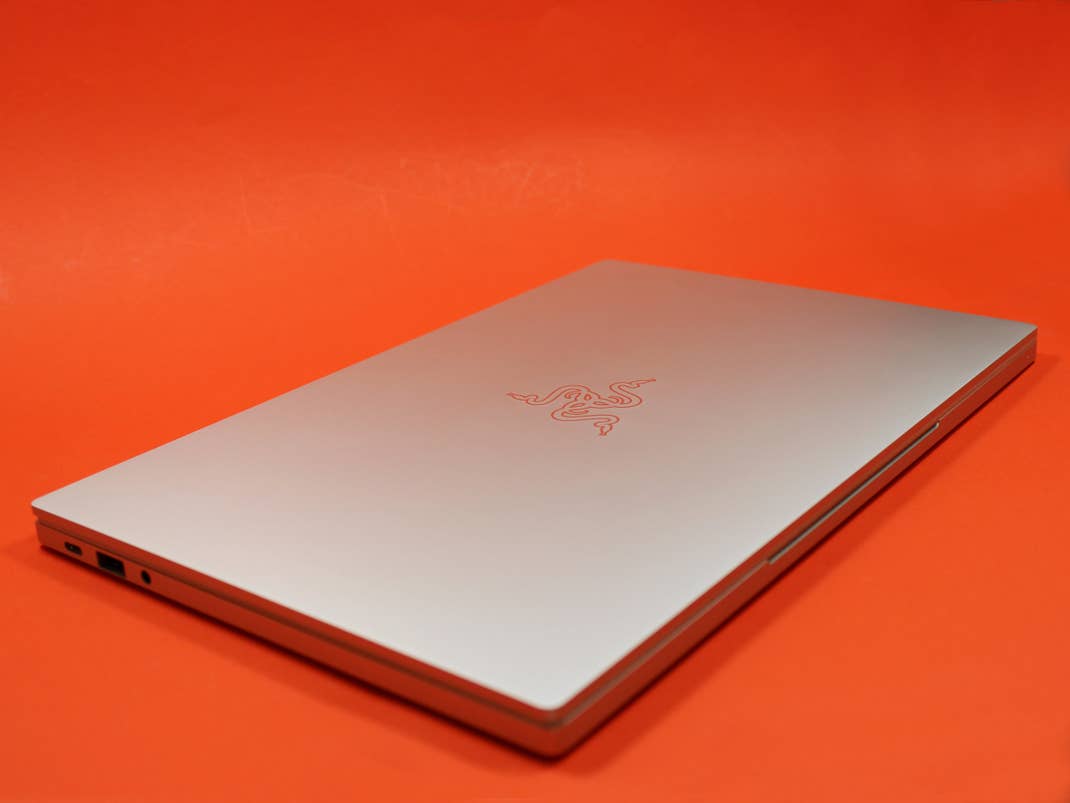 Deckel des Razer Book