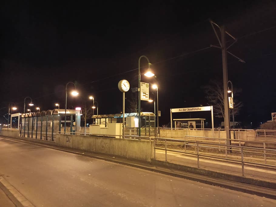 Realme 7 Testfoto bei Nacht
