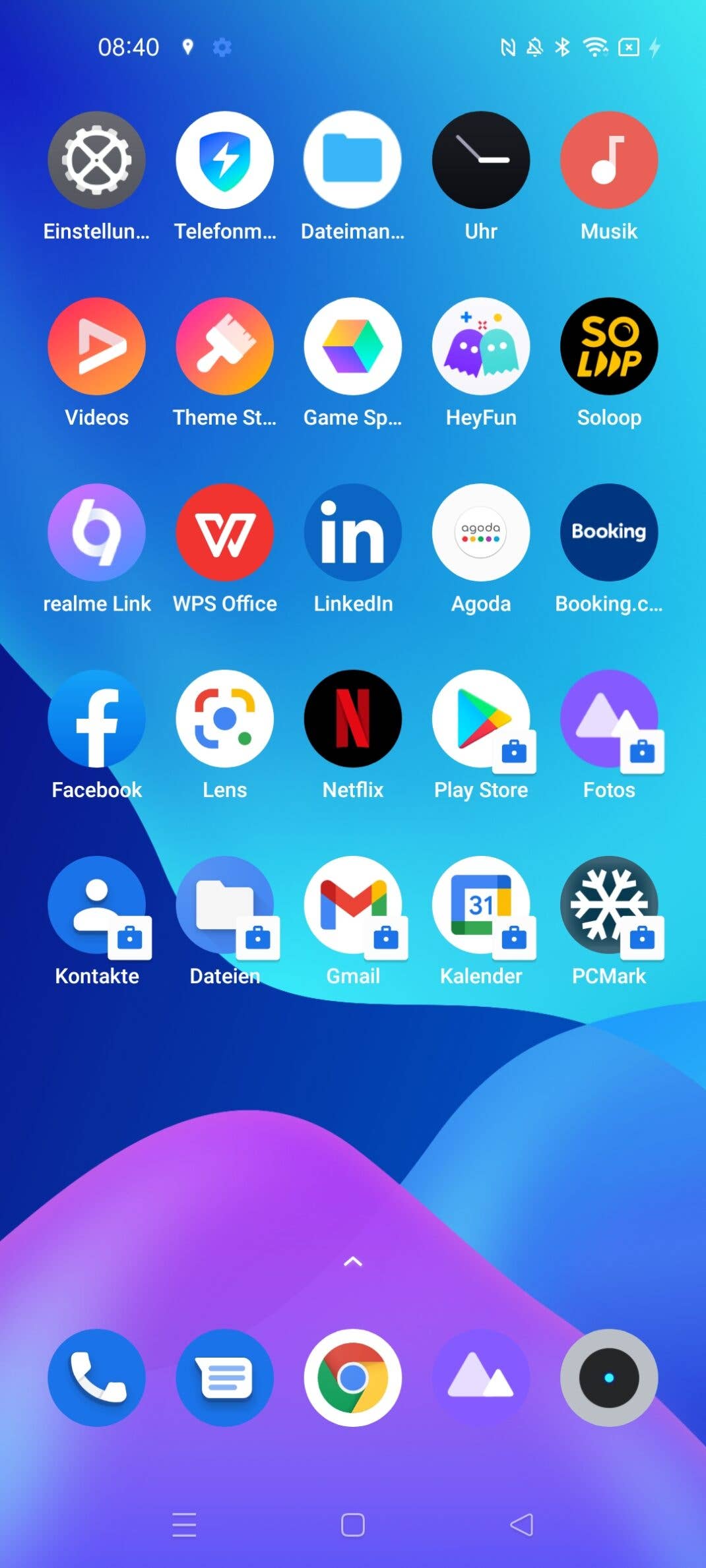 Ein Screenshot von einem Homescreen mit blauem Hintergrund und Apps.