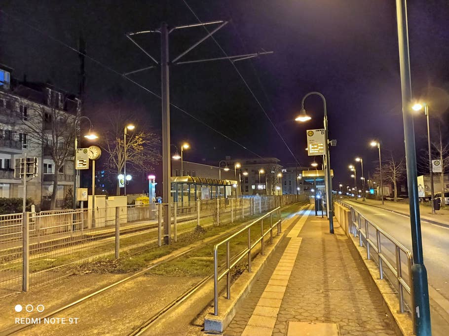 ... als mit Nacht Modus.