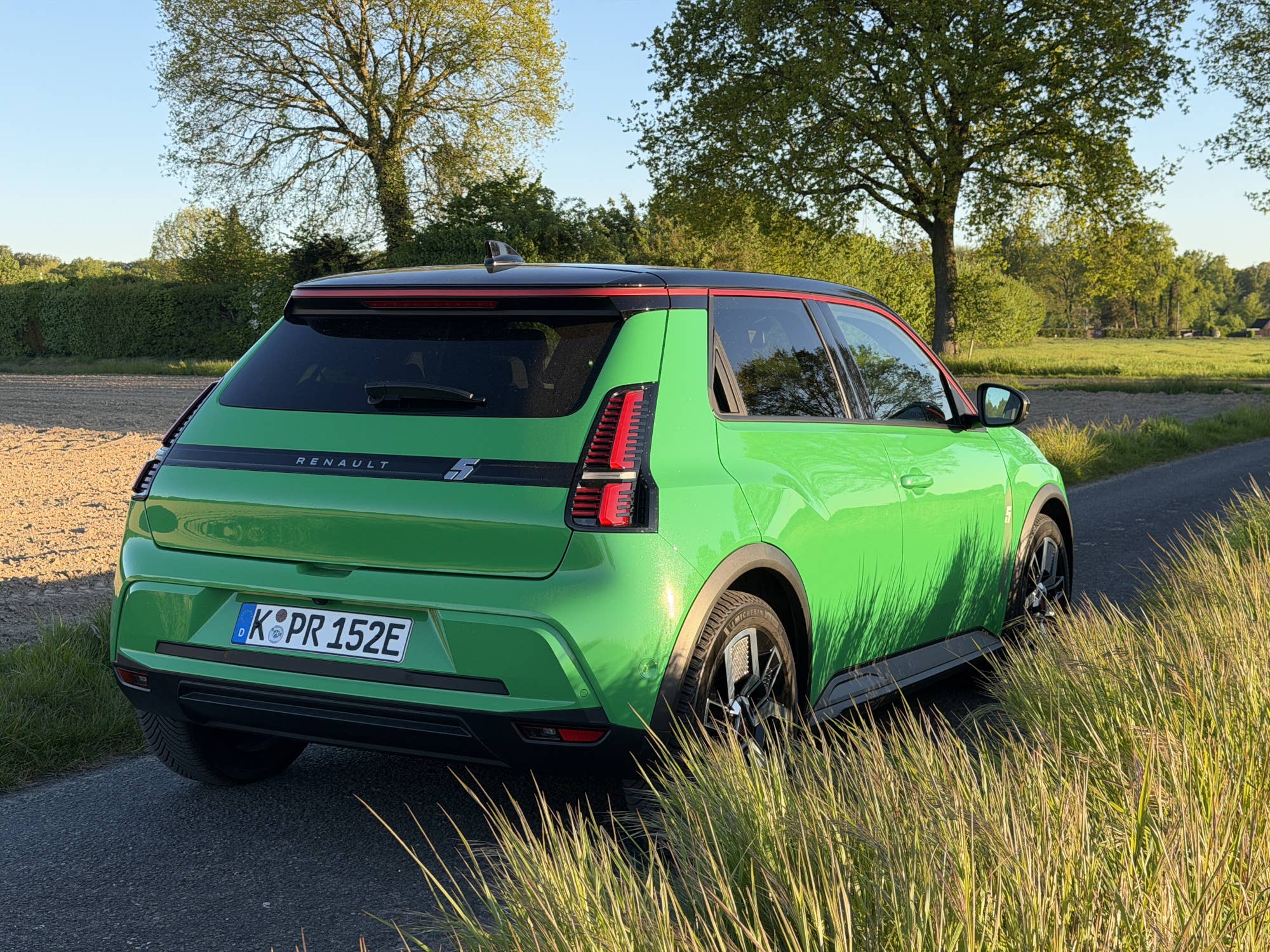 Heckansicht Renault 5 E-Tech.