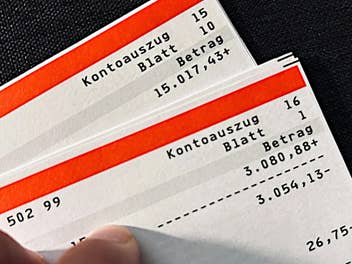 Rentner aufgepasst: Deshalb will das Finanzamt jetzt Kontoauszüge sehen