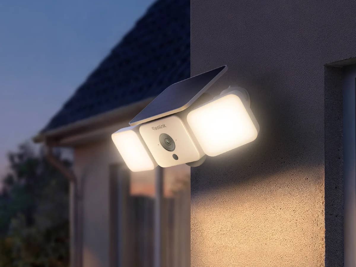 Reolink Solar Floodlight Cam Reolink Solar Floodlight Cam