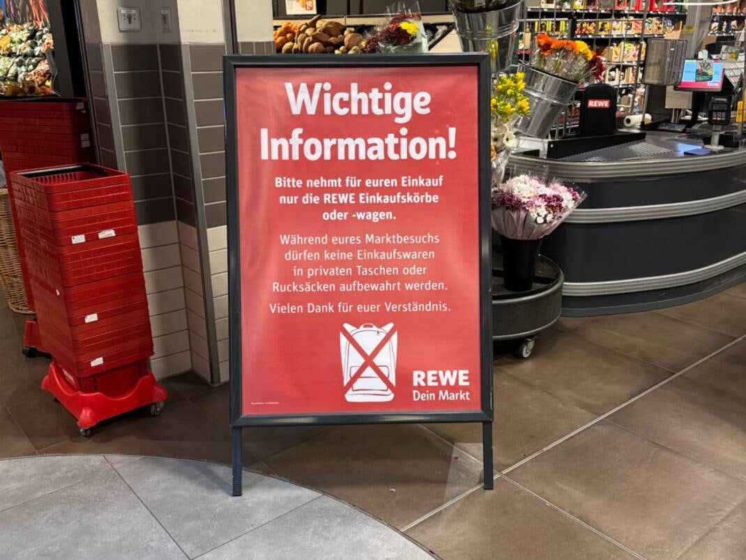 Rewe-Aufsteller