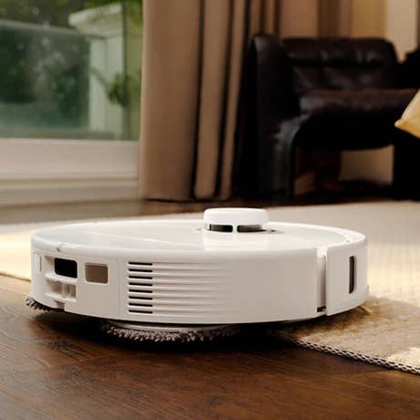 Foto: Saug-wisch-roboter Roborock Qrevo MaxV