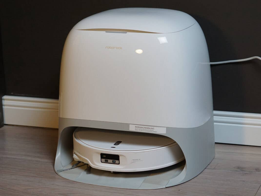 Die Station des Roborock Qrevo Curv 2 Pro
