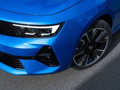 Front des Opel Astra Electric.