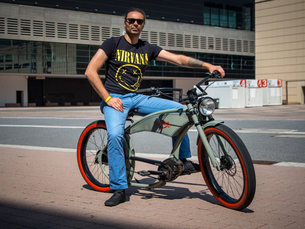 Ruff Cycles: The Ruffian - ein E-Bike in Cjopper-Optik