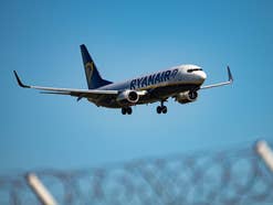 Ryanair-Fluggäste werden ausgenommen Ryanair, Flugzeug, Flug, Betrug