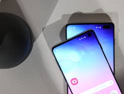 Vergleichsfoto des Galaxy S10 und Galaxy S10 Plus