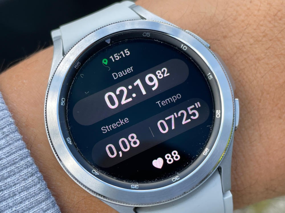 Workout-Anzeige auf der Samsung Galaxy Watch4 Classic