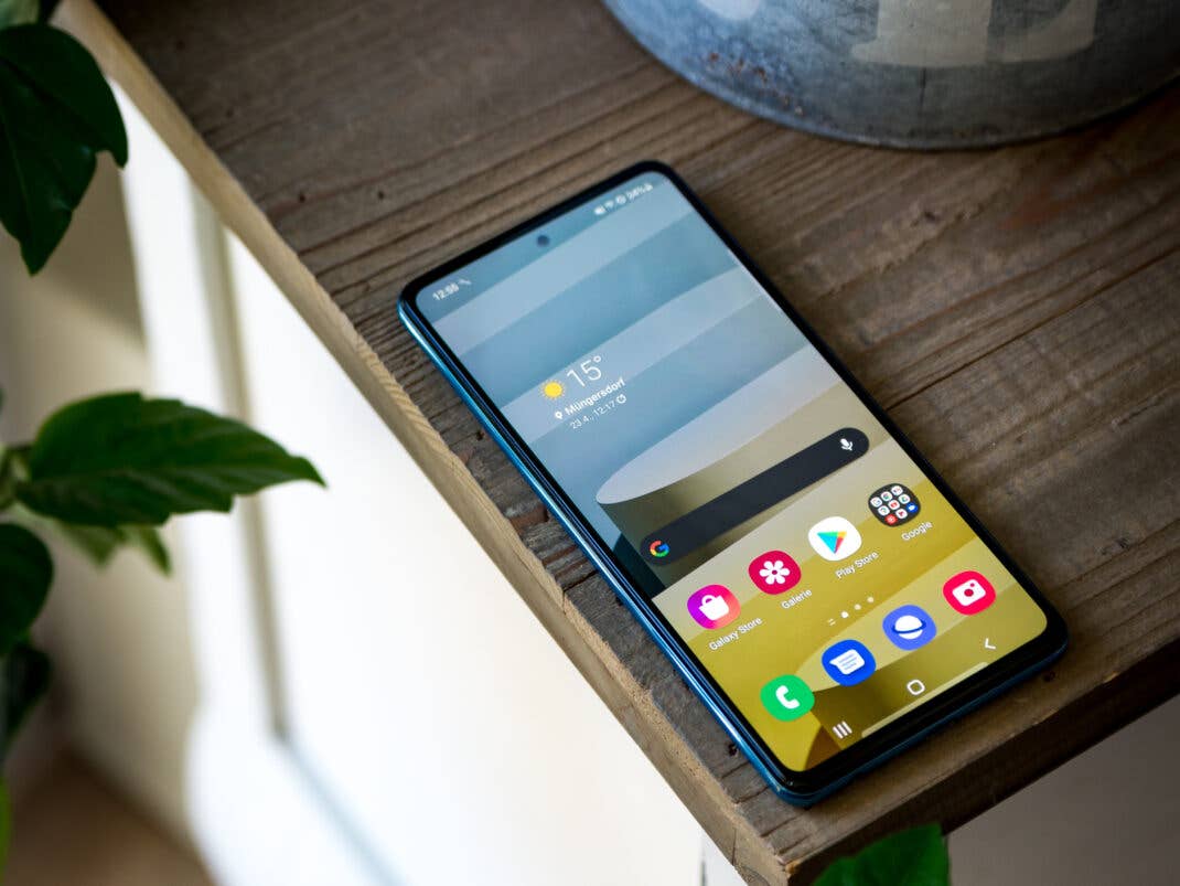 Das Samsung Galaxy A72 besitzt ein tolles Display