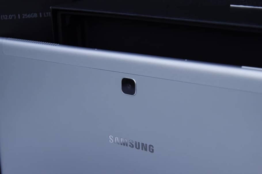 Samsung Galaxy Book