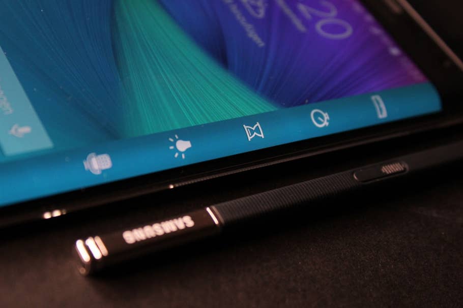 Samsung Galaxy Note Edge Hands-On-Bilder