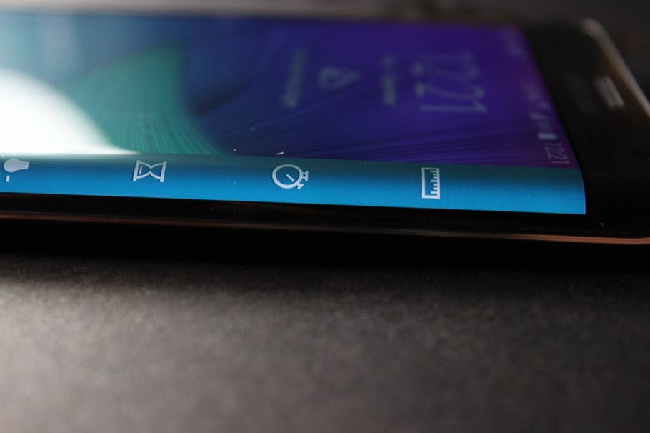 Samsung Galaxy Note Edge Hands-On-Bilder