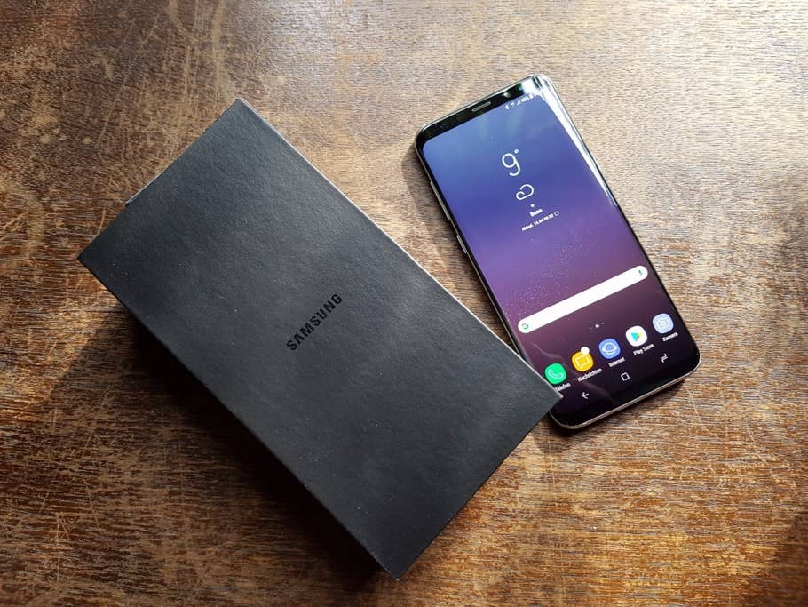 Samsung Galaxy S8+ Unboxing