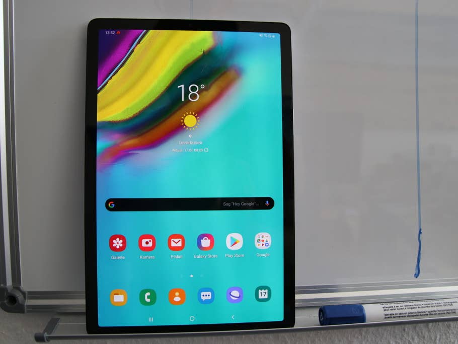 Samsung Galaxy Tab S5e Display