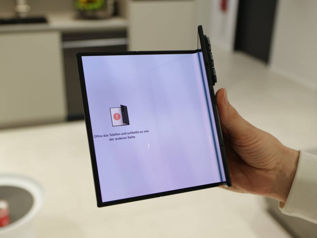 Samsung Galaxy TriFold