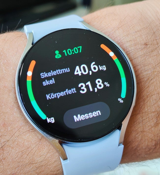 Messung zur Körperzusammensetzung auf der Samsung Galaxy Watch 6.
