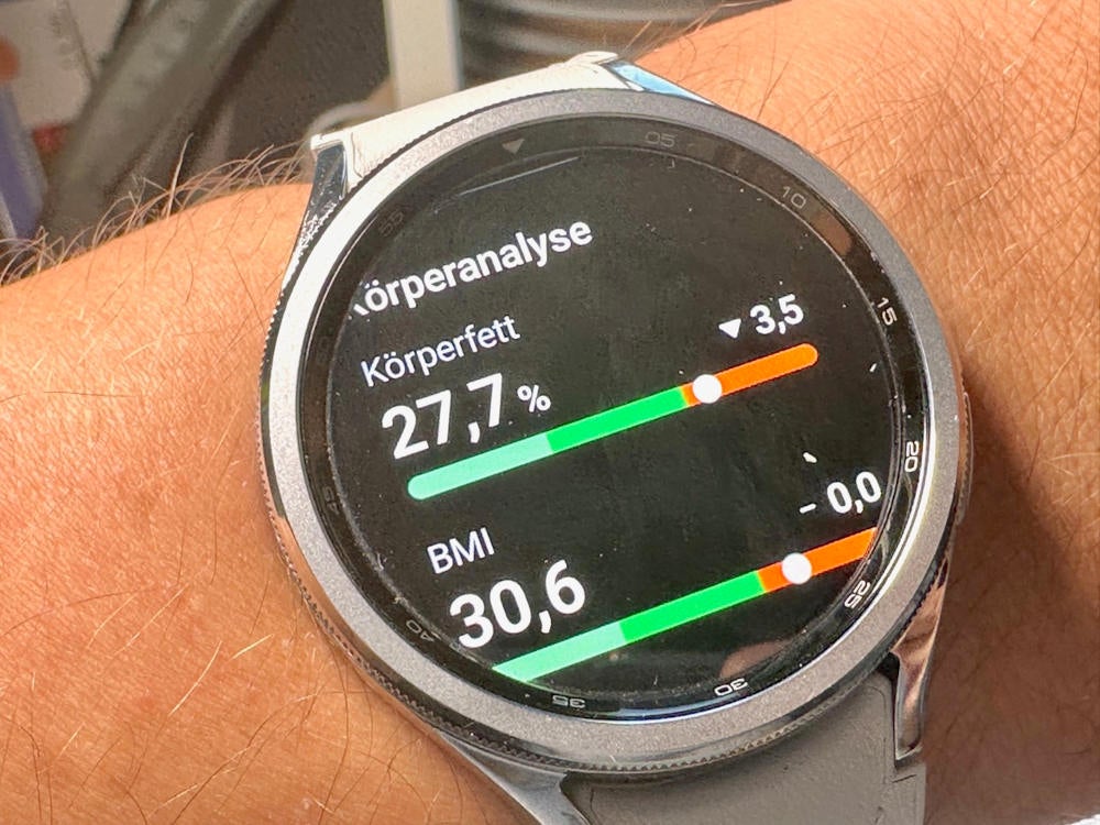 Analyse zur Körperzusammensetzung auf der Samsung Galaxy Watch6 Classic.